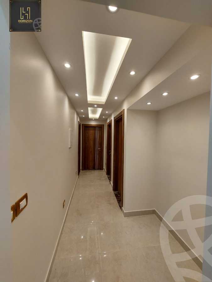 https://aqarmap.com.eg/ar/listing/6557938-for-sale-cairo-new-cairo-compounds-hyde-park-hpr-hyde-park