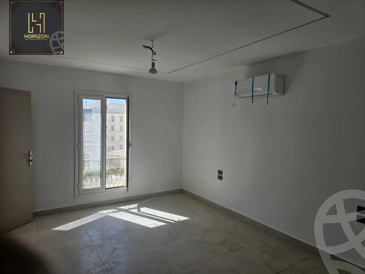 https://aqarmap.com.eg/ar/listing/6558153-for-rent-cairo-new-cairo-compounds-mountain-view-hyde-park