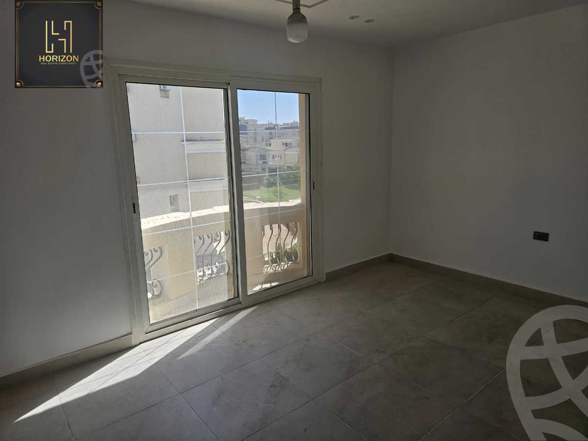 https://aqarmap.com.eg/ar/listing/6558153-for-rent-cairo-new-cairo-compounds-mountain-view-hyde-park