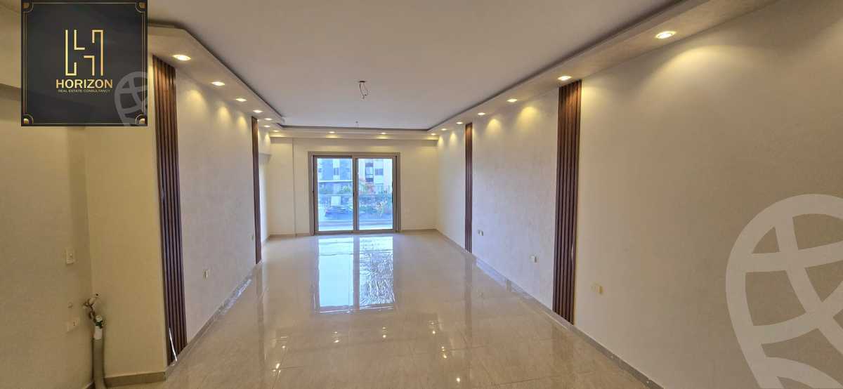 https://aqarmap.com.eg/ar/listing/6558326-for-rent-cairo-new-cairo-compounds-galleria-moon-valley