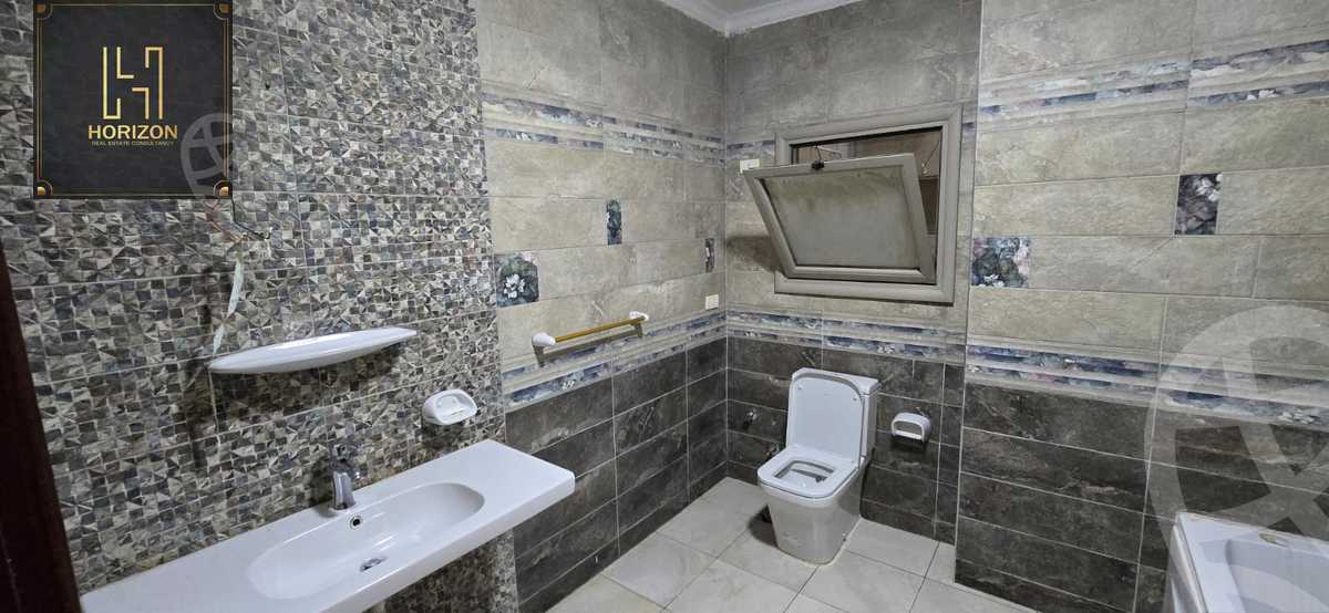 https://aqarmap.com.eg/ar/listing/6558326-for-rent-cairo-new-cairo-compounds-galleria-moon-valley