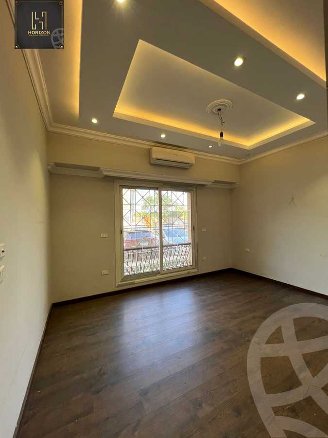 https://aqarmap.com.eg/ar/listing/6567216-for-rent-cairo-new-cairo-compounds-mountain-view-hyde-park