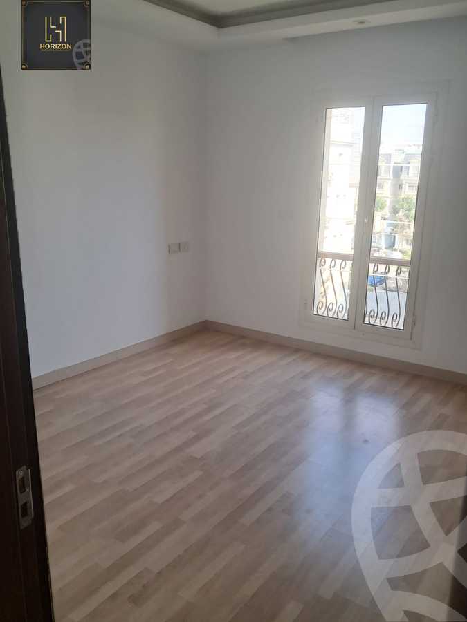 https://aqarmap.com.eg/ar/listing/6593470-for-rent-cairo-new-cairo-compounds-mountain-view-hyde-park