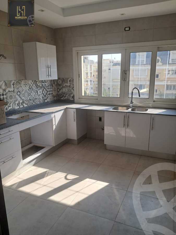 https://aqarmap.com.eg/ar/listing/6593470-for-rent-cairo-new-cairo-compounds-mountain-view-hyde-park