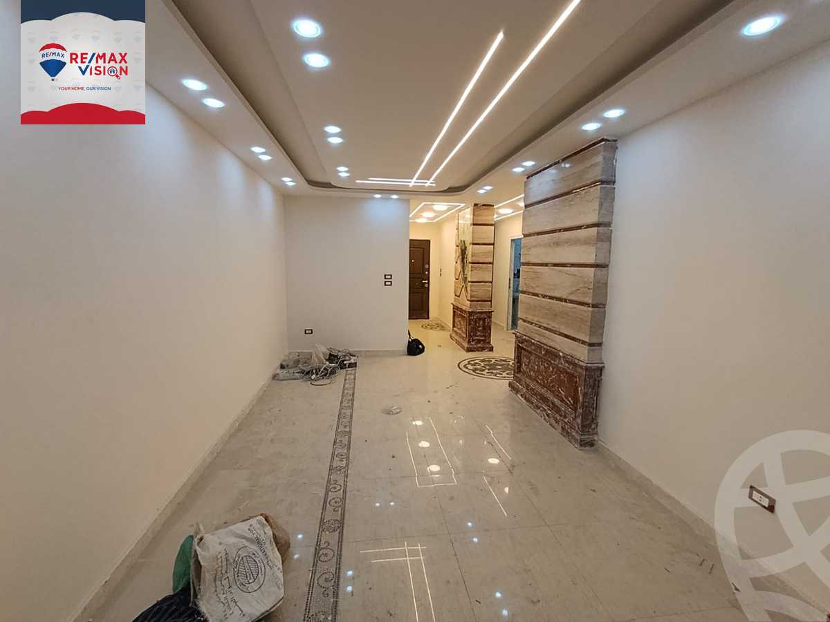 https://aqarmap.com.eg/ar/listing/6503439-for-sale-alexandria-moharram-bey-othman-galal-st