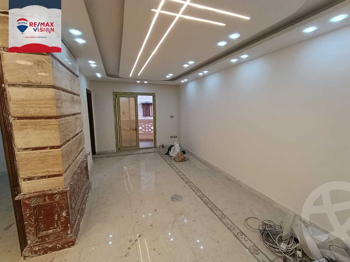 https://aqarmap.com.eg/ar/listing/6503439-for-sale-alexandria-moharram-bey-othman-galal-st