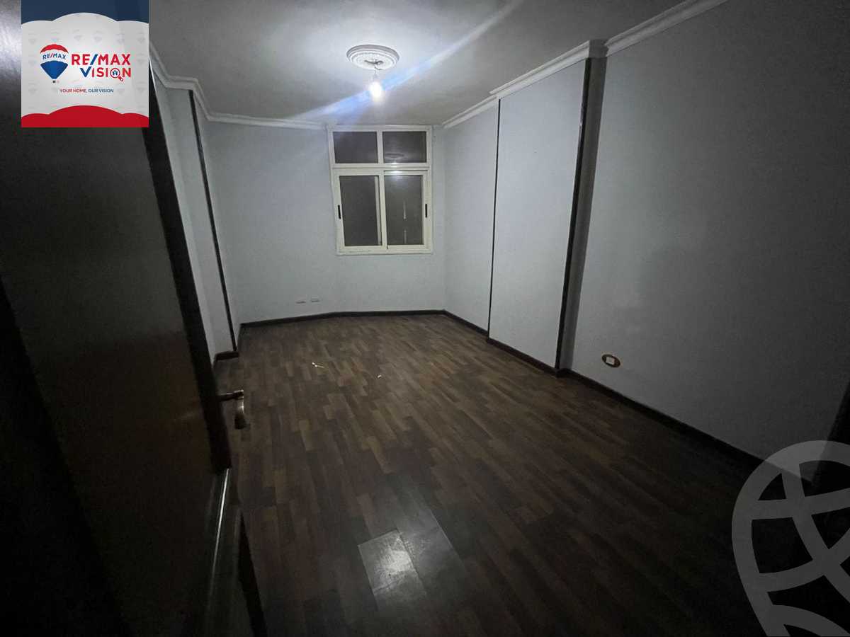 https://aqarmap.com.eg/ar/listing/6566727-for-sale-alexandria-smouha-victor-amanoiel-square