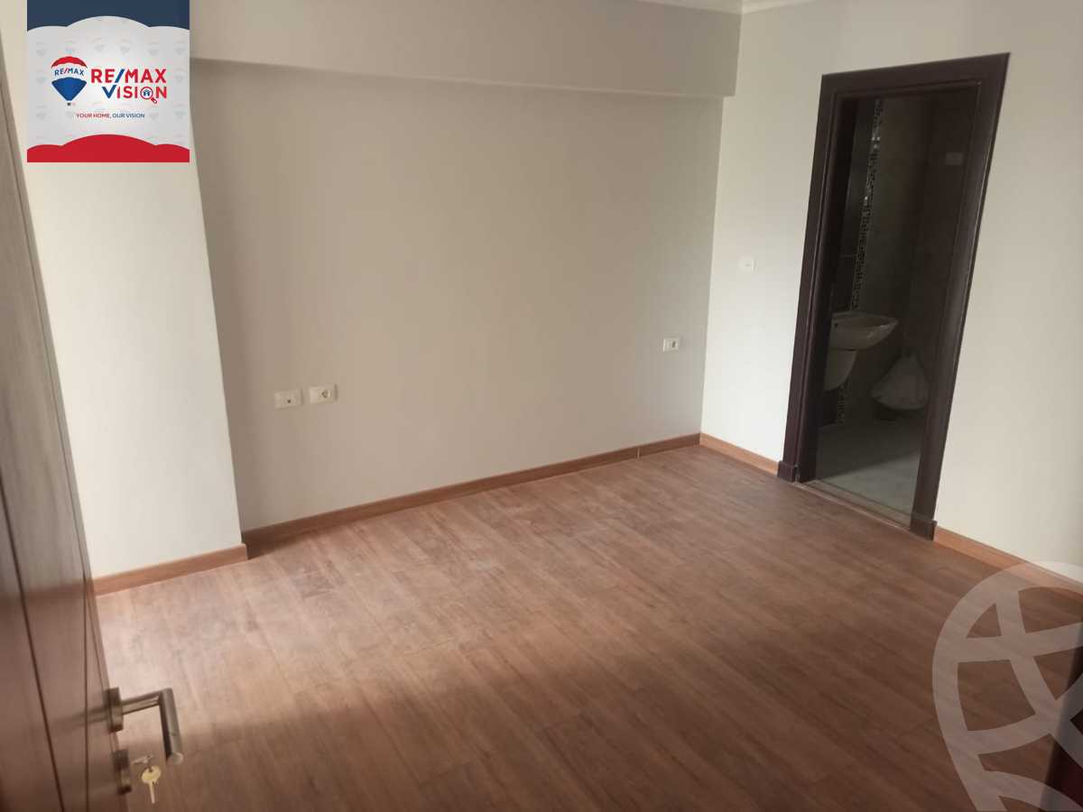 https://aqarmap.com.eg/ar/listing/6580863-for-sale-alexandria-smouha-compounds-in-smouha-kmbwnd-jrnd-fyl