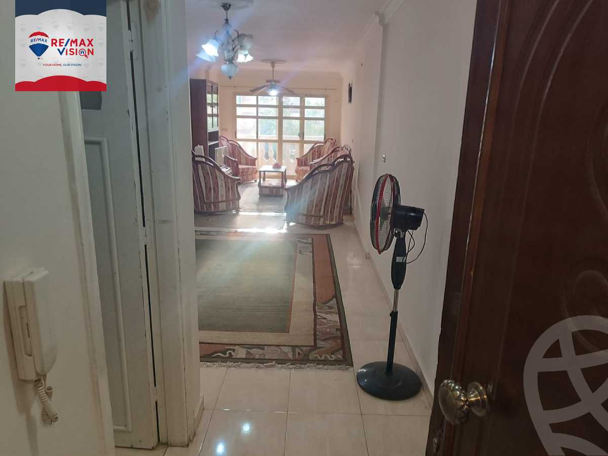 https://aqarmap.com.eg/ar/listing/6590487-for-sale-alexandria-moharram-bey-moharram-bek-st