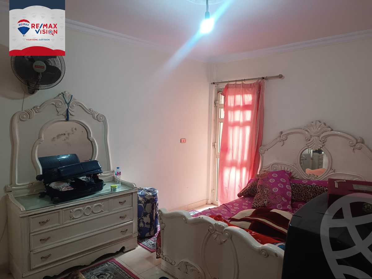https://aqarmap.com.eg/ar/listing/6590487-for-sale-alexandria-moharram-bey-moharram-bek-st
