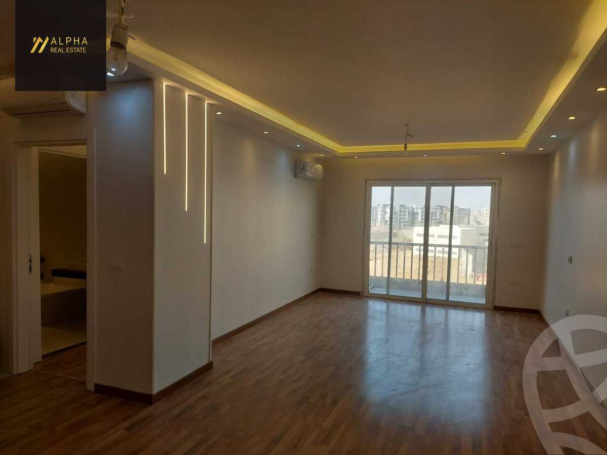 https://aqarmap.com.eg/en/listing/6597226-for-sale-cairo-new-cairo-compounds-hyde-park-centre-ville-hyde-park