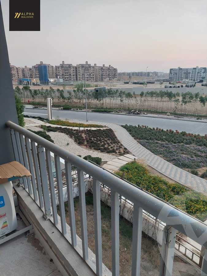 https://aqarmap.com.eg/en/listing/6597226-for-sale-cairo-new-cairo-compounds-hyde-park-centre-ville-hyde-park